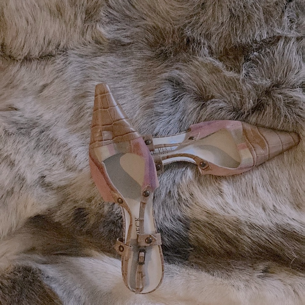 Beige light pastel suede strap 3” wooden heel- made in Italy.